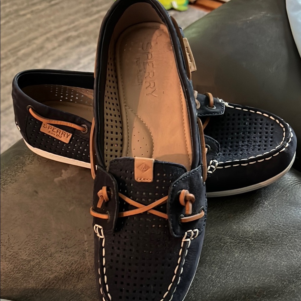 Women’s Sperry Blue and Tan Angelfish Boat Perforated Boat Shoes Size 8.5
